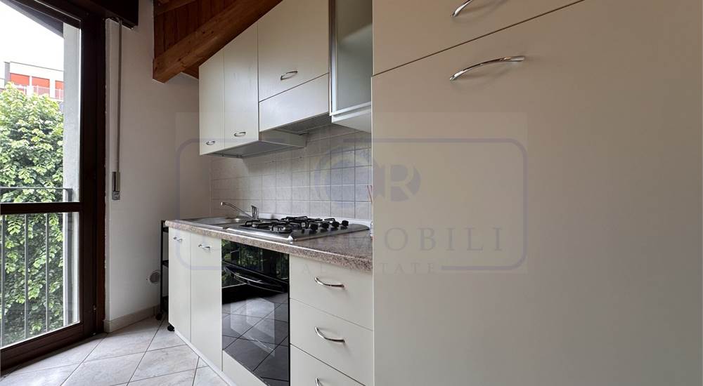 SOGGIORNO CON CUCINA A VISTA