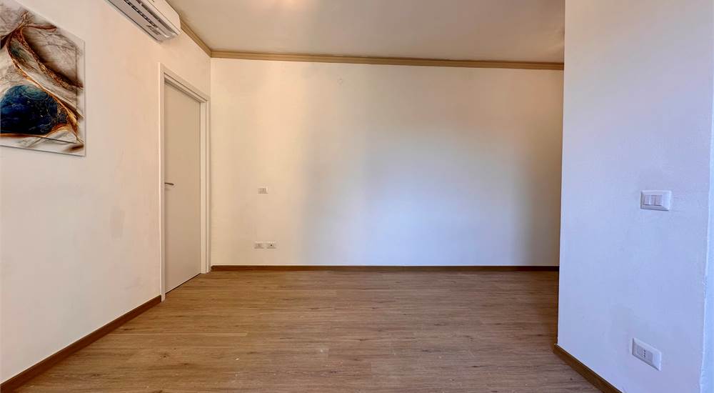 SOGGIORNO CON CUCINA A VISTA