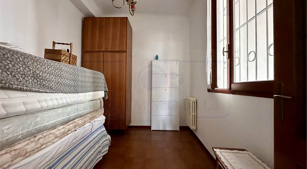 SECONDA CAMERA