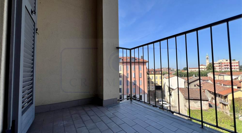 BALCONE PRIMA CAMERA