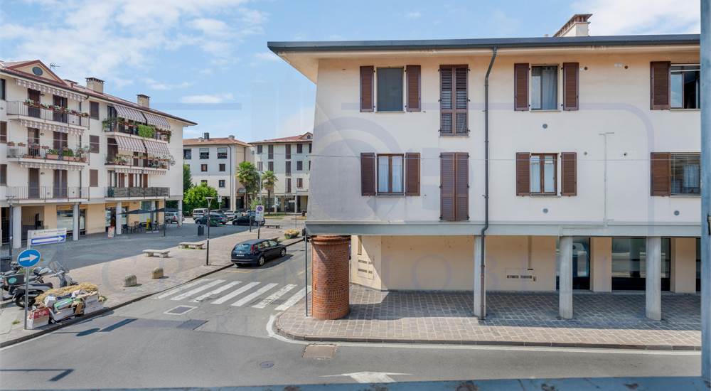 BILOCALE CON SOTTOTETTO