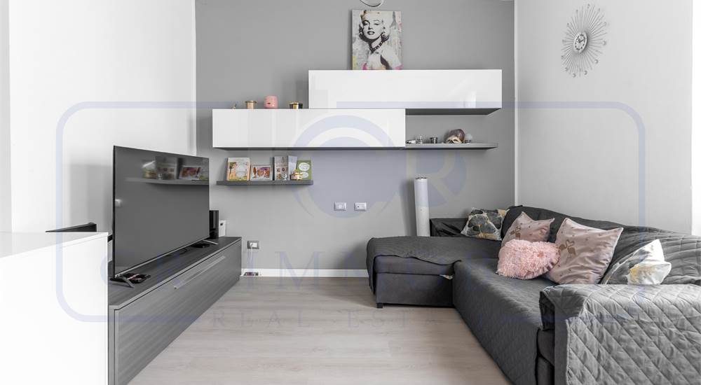 SOGGIORNO CON CUCINA A VISTA