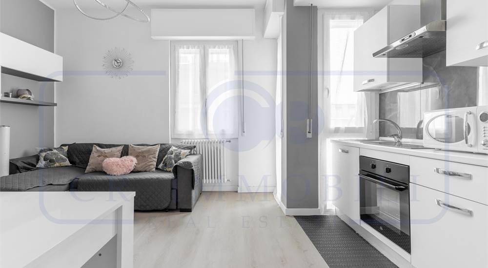 SOGGIORNO CON CUCINA A VISTA