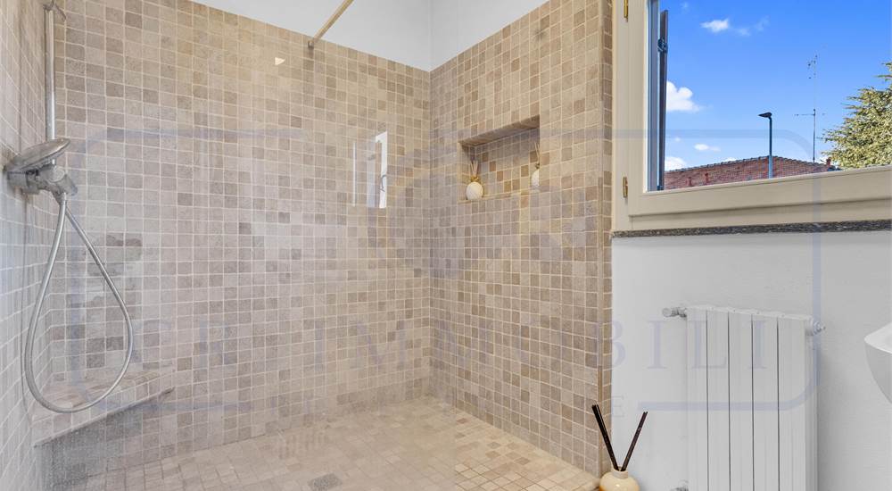 SECONDO BAGNO IN CAMERA MATRIMONIALE