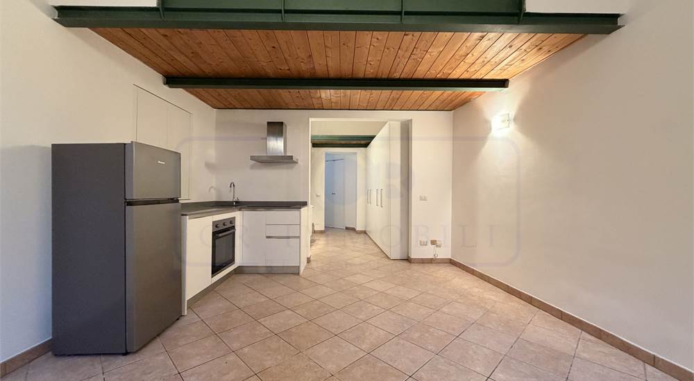 SOGGIORNO CON CUCINA A VISTA