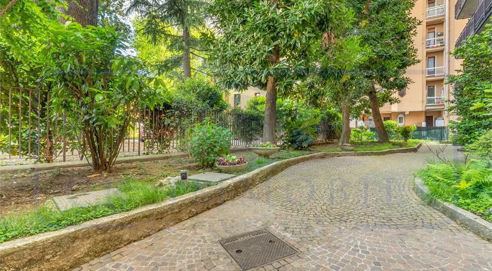 GIRADINO CONDOMINIALE