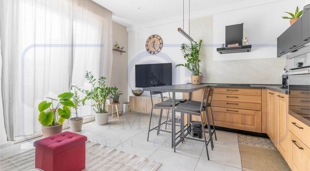 SOGGIORNO CON CUCINA A VISTA
