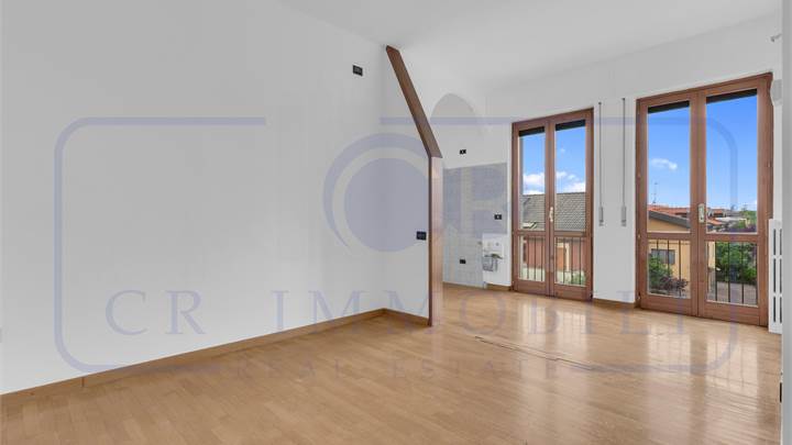 BILOCALE CON BALCONE LIBERO SUBITO