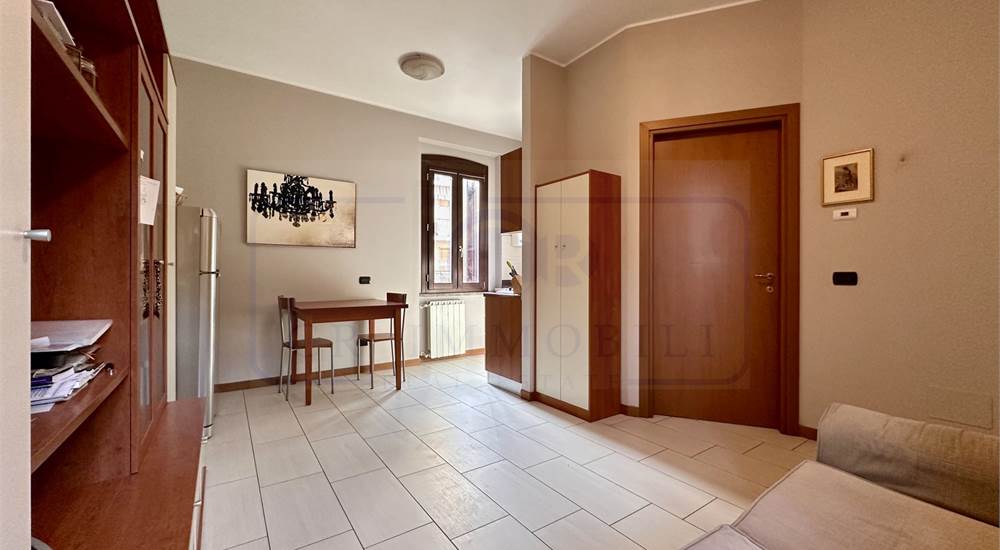 SOGGIORNO CON CUCINA A VISTA