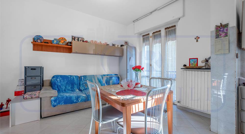 SOGGIORNO CON CUCINA A VISTA