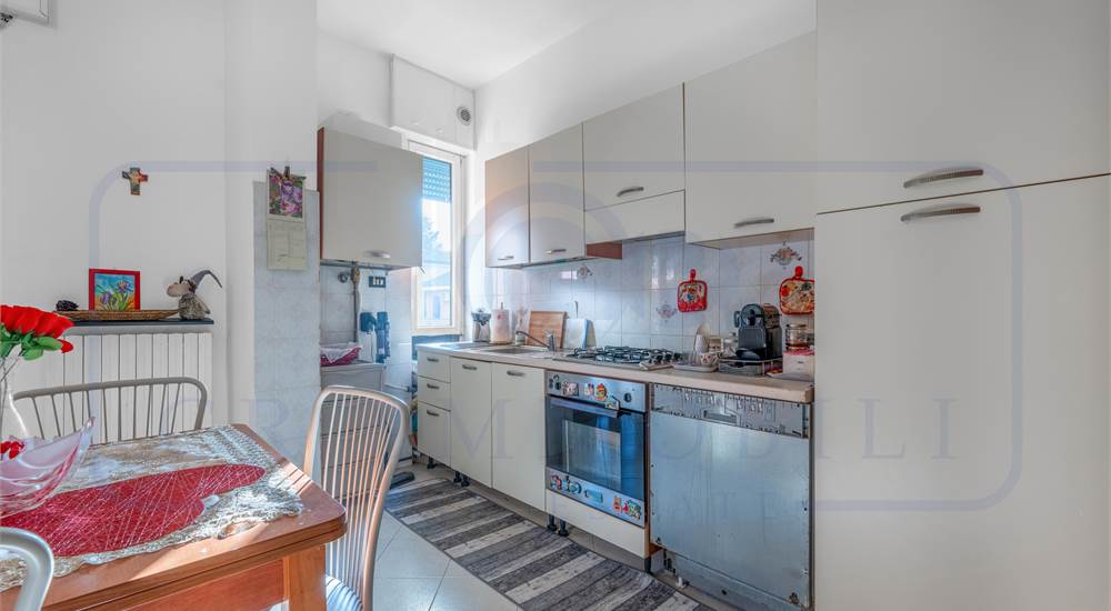 SOGGIORNO CON CUCINA A VISTA