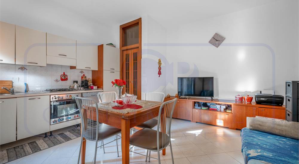 SOGGIORNO CON CUCINA A VISTA